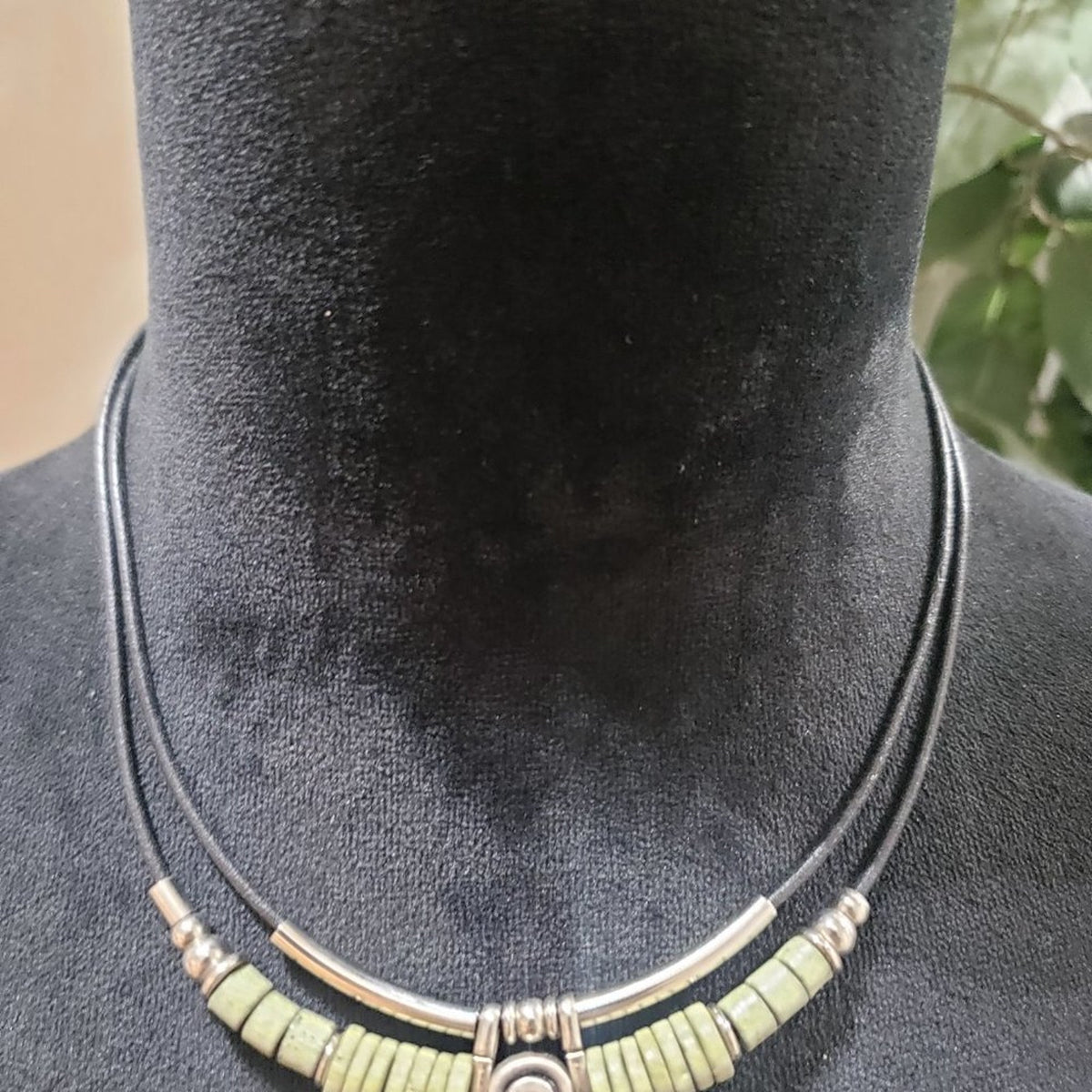 Women Fashion Double Strand Green Beads Gold Tone Tube Statement Choker Necklace