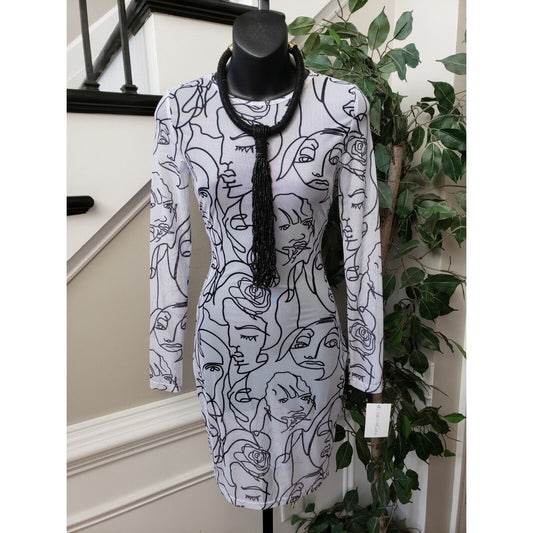 Le Runway Culture Women's White Face Print Crew Neck Long Sleeve Sheath Dress S