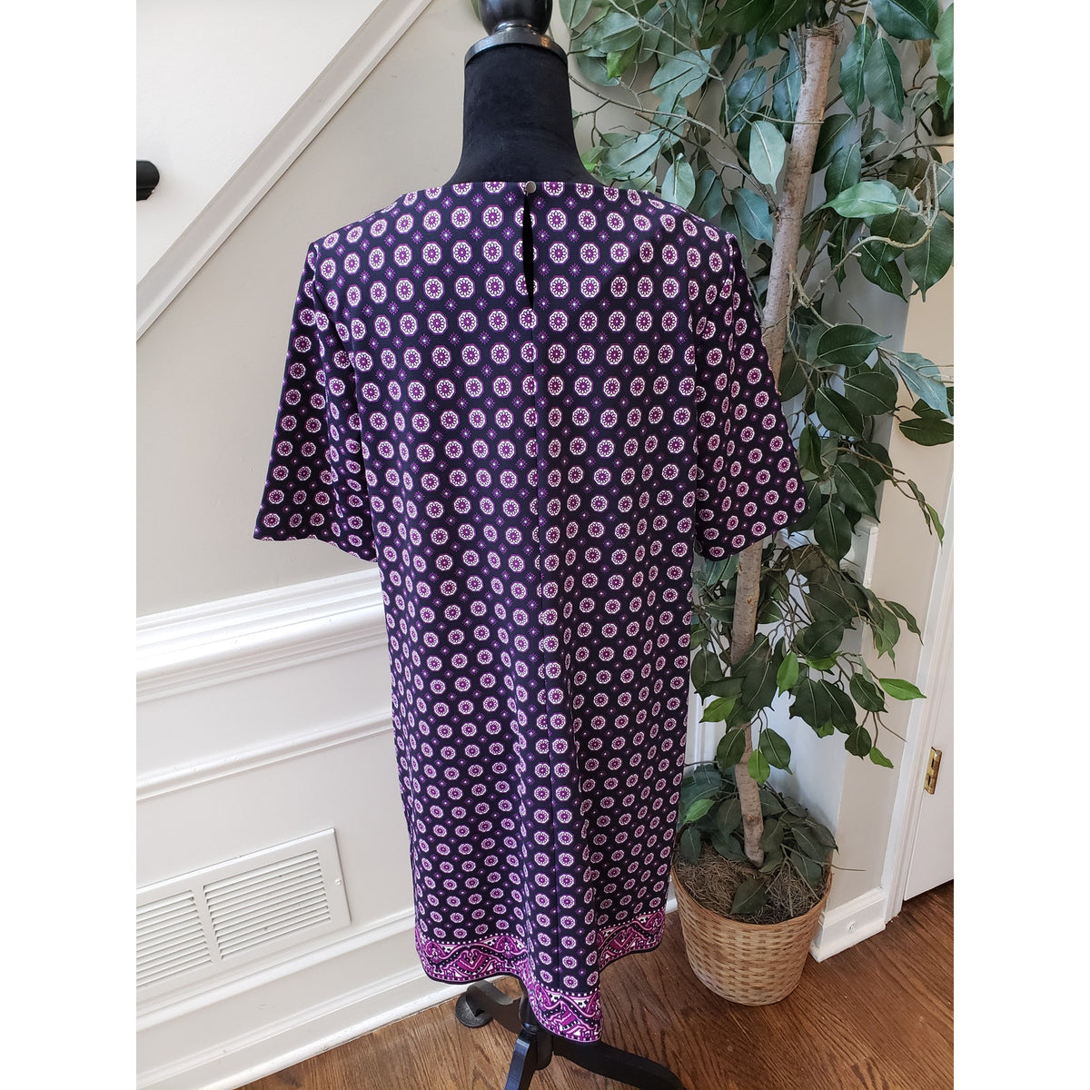 Banana Republic Shift Dress Women Size 10 Purple Medallion Print Career Cocktail