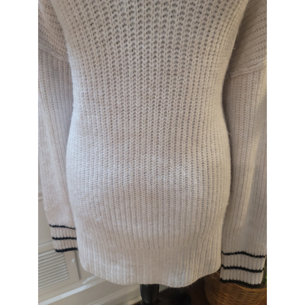 Arizona Varsity Sweater Women's Medium White/Black Crochet Drop Shoulder V-Neck