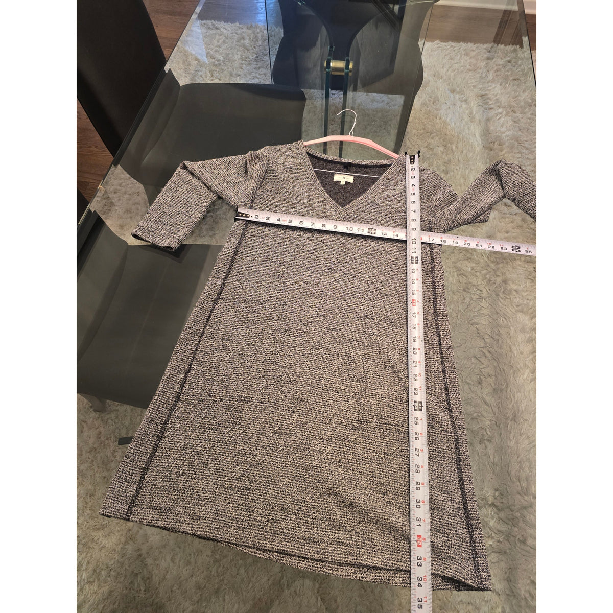 Lou & Grey Knit Dress Women's Size Medium Gray V-Neck Knit Long Sleeves