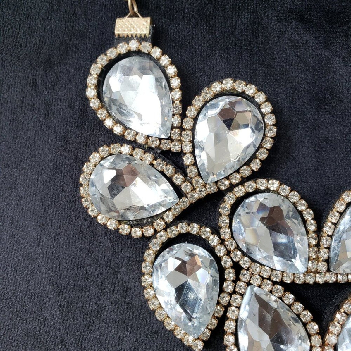 Womens Fashion Clear Teardrop Crystal Necklace Jewelry with Lobster Clasp