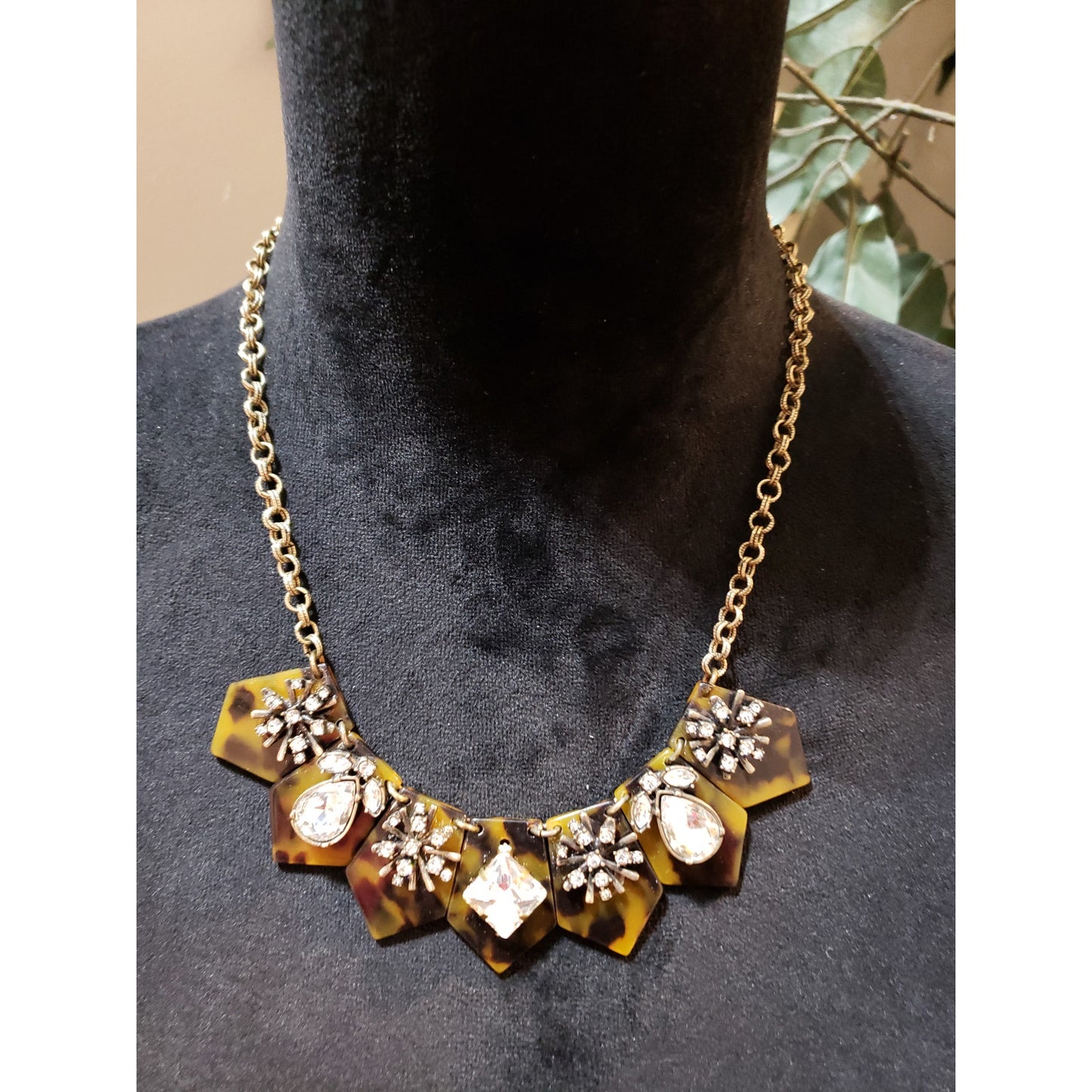 Womens Faux Tortoise Shell Rhinestone Crystal Beads Statement Necklace Jewelry
