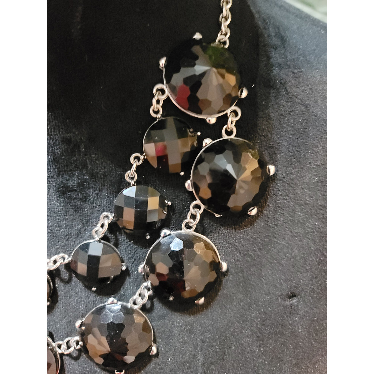 Charming Charlie Women's Black Faceted Bead Statement Necklace Lobster Claw Lock