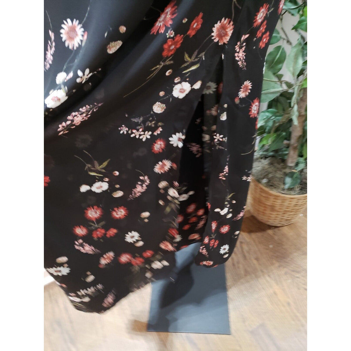 Lilian Women Black Floral Polyester Cold Shoulder Long Sleeve Long Maxi Dress 2X