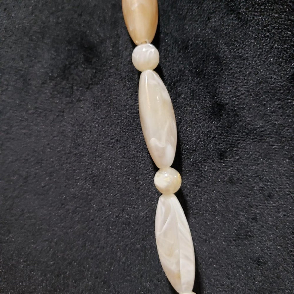 Women Fashion Natural Sea Snail Shape Shell Beads Collar Necklace w/ Spring Ring