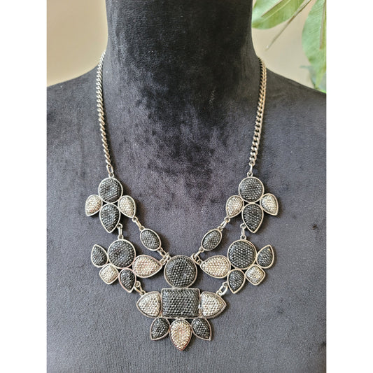 Women Statement Bib Necklace Black Silver Crystal Design With Lobster Clasp Lock