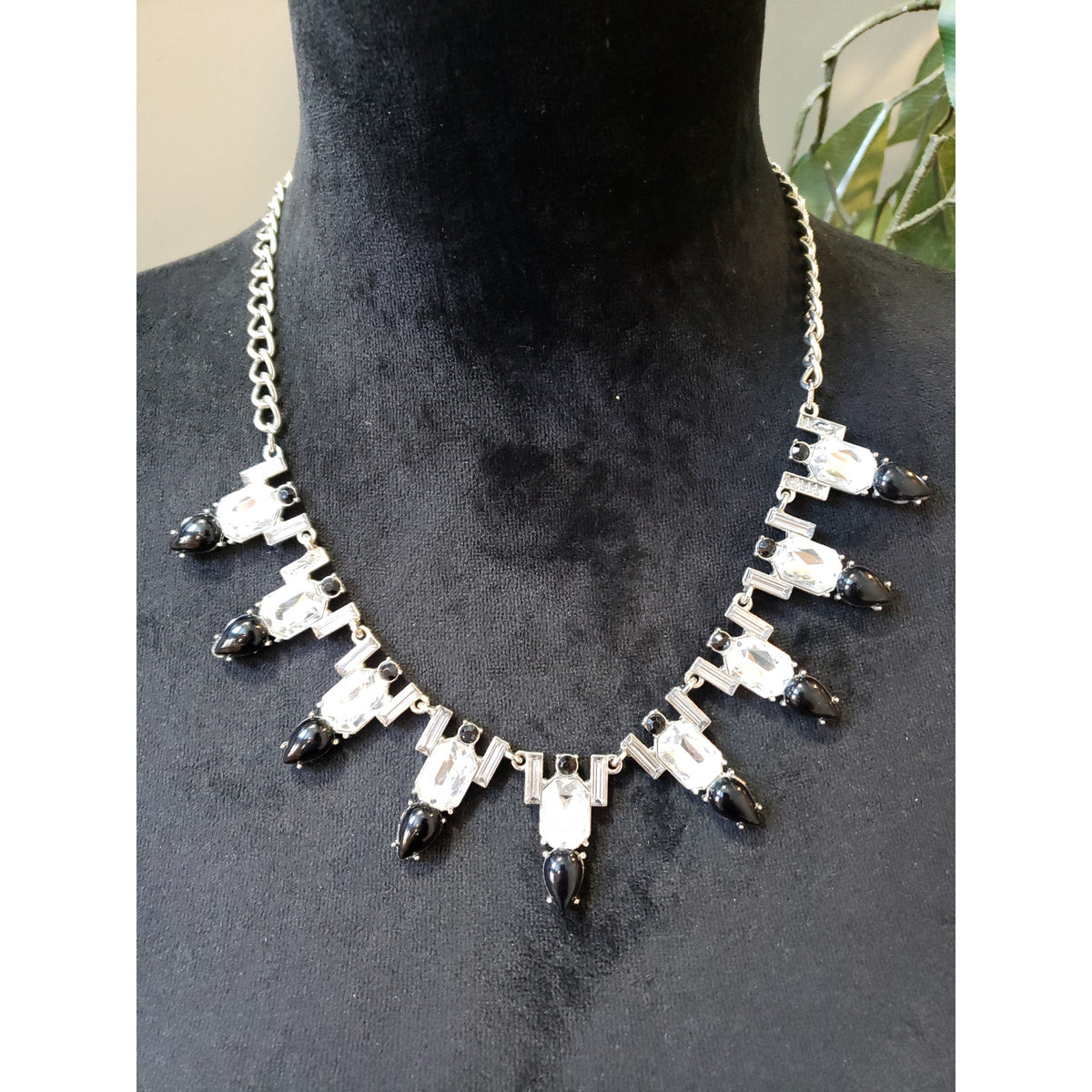Silver Black Clear Crystal Necklace Women's Statement Geometric Fashion Jewelry