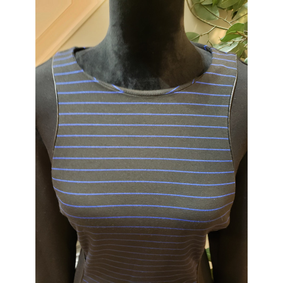 Spense Sheath Dress Women's Size 10 Blue Striped Rayon Stretch Long Sleeve