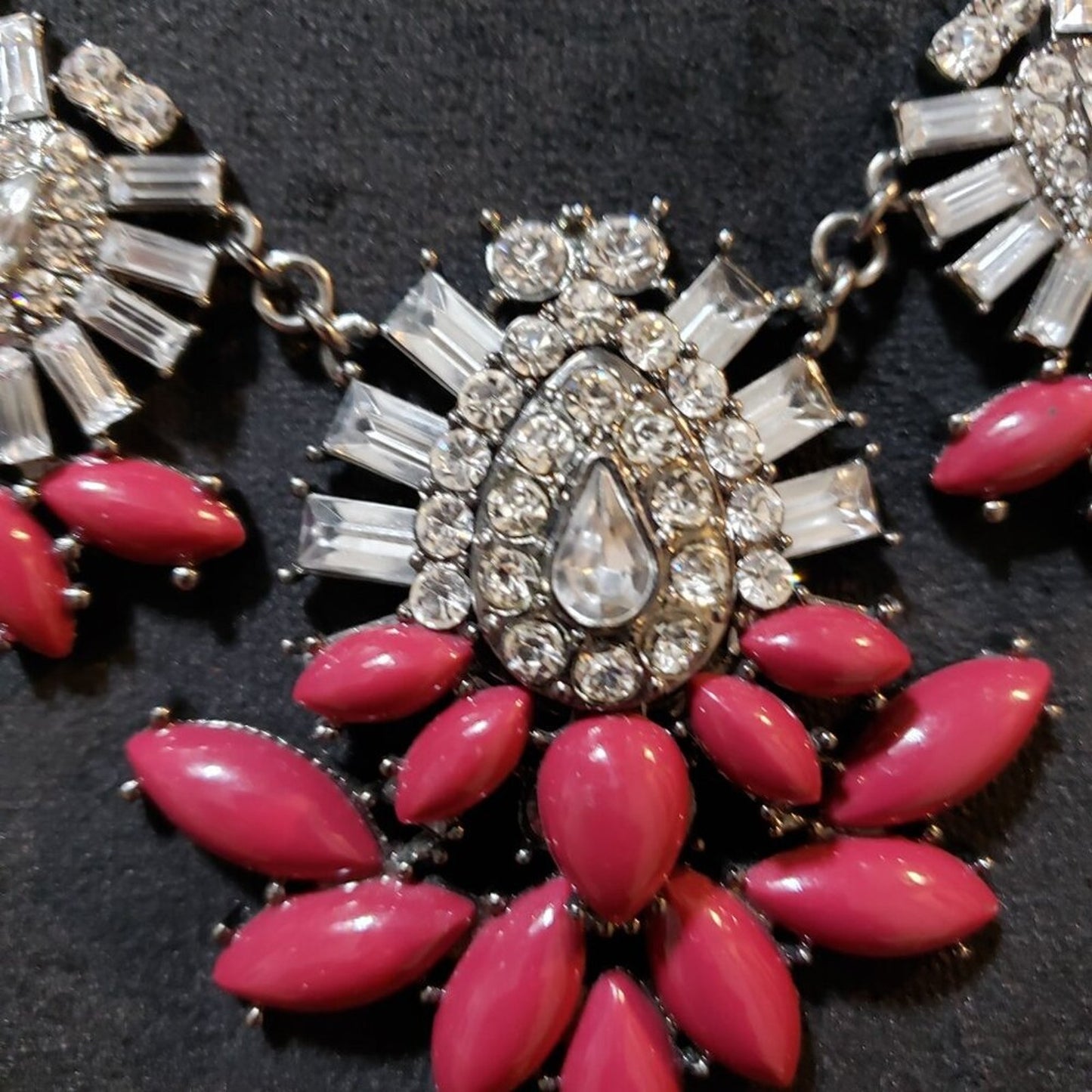 Womens Fashion Pink Acrylic Floral Rhinestone Necklace Jewelry w/ Lobster Clasp