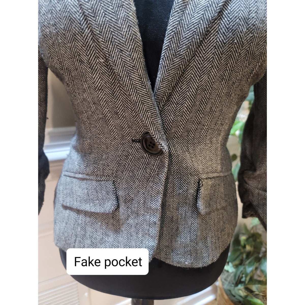 Stooshy Tweed Blazer Women’s Medium Gray Herringbone Ruched Sleeve Faux Pockets