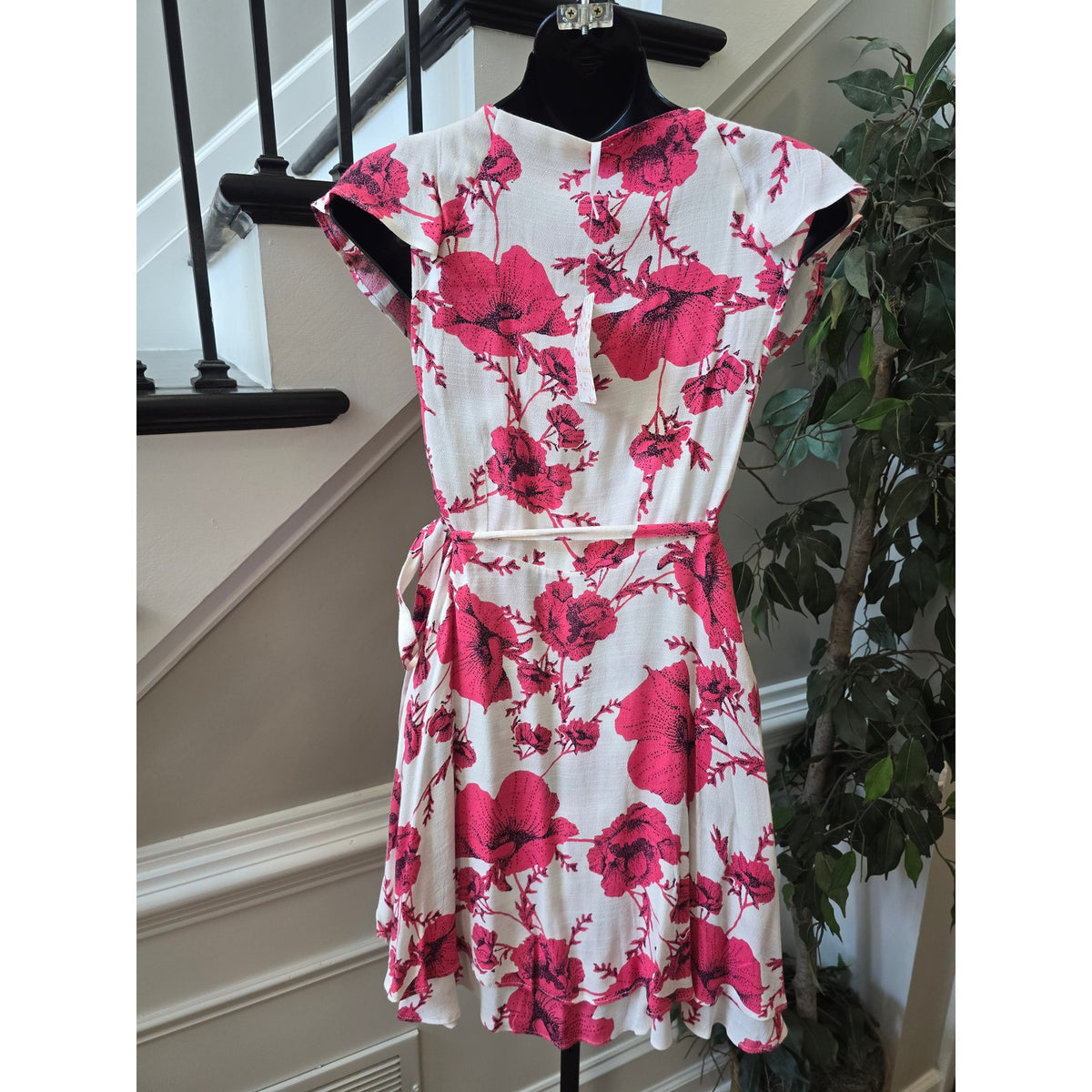 Free People Wrap Dress Women's SZ XS Ivory Floral Flutter Sleeves Surplice Neck