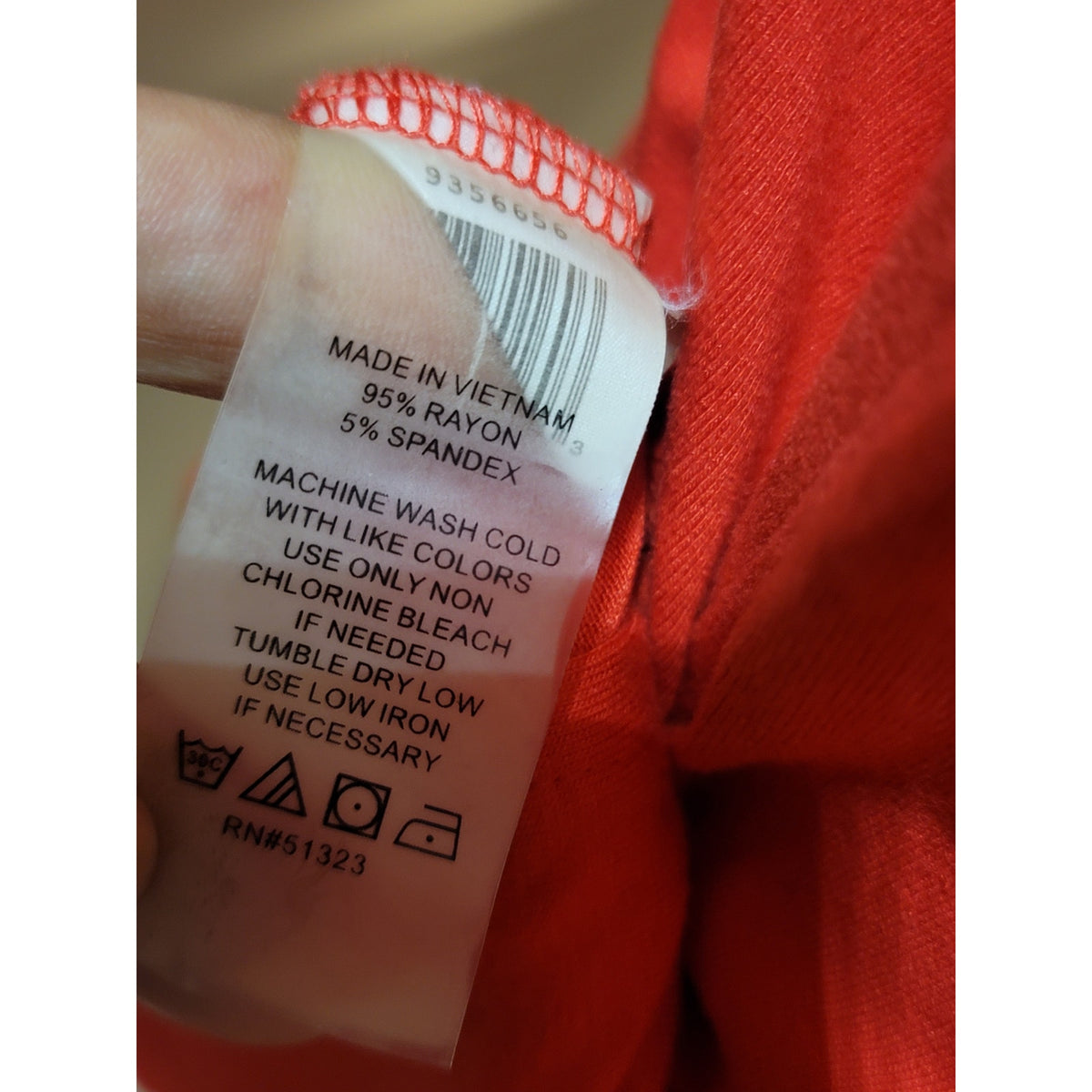 Vince Camuto Blouse Women's Size Small Red Rayon Mock Neck Party Cocktail