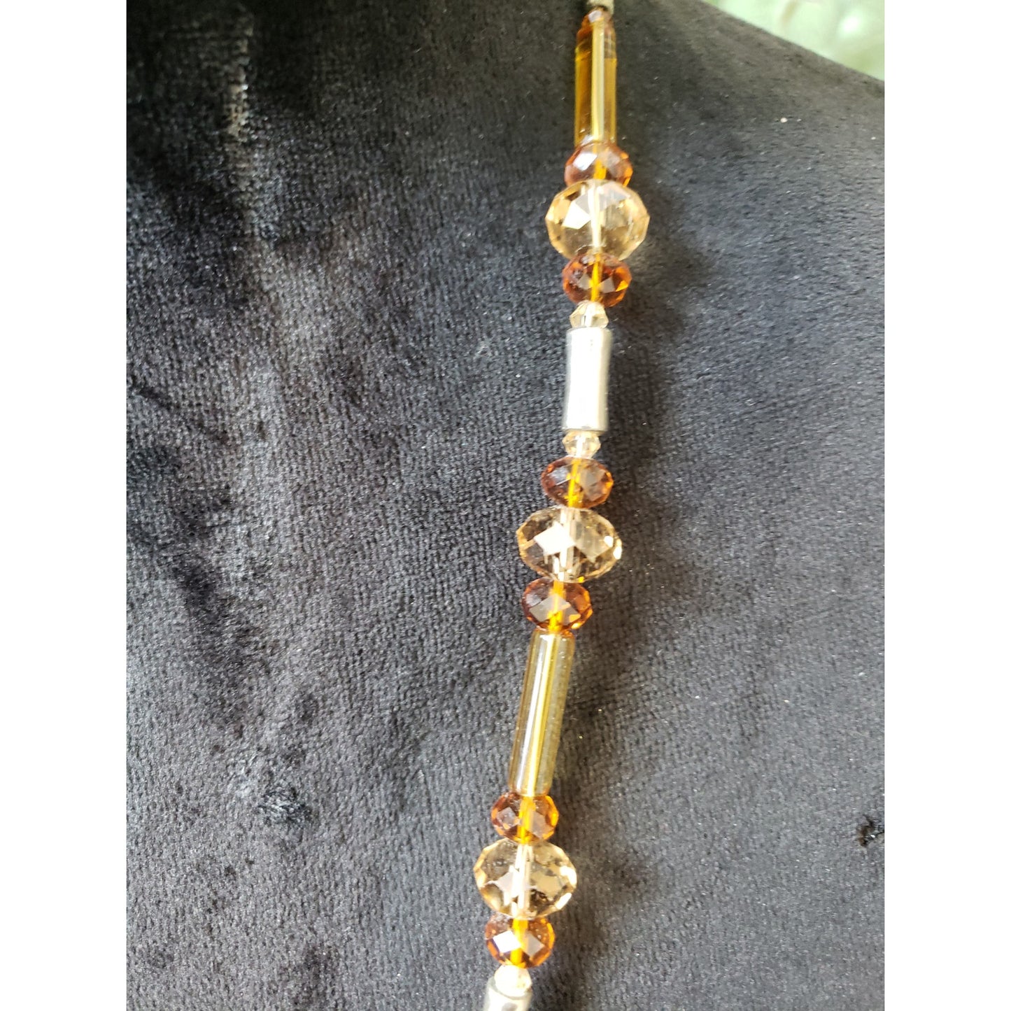 Women Vintage Amber Beaded Necklace with Large Link Chain and Toggle Clasp