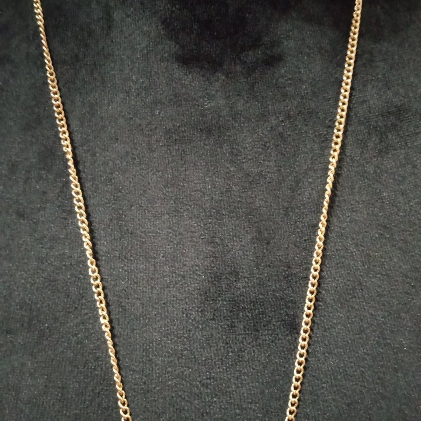 Womens Fashion Chunky Gold Tone Art Charm Pendant Necklace with Lobster Clasp