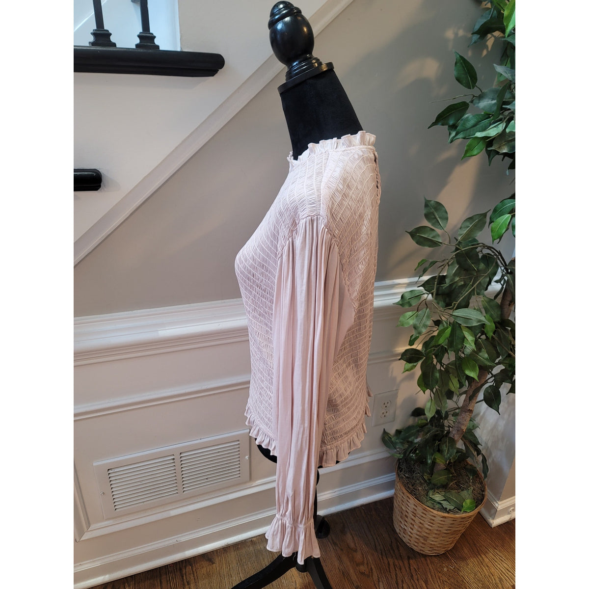 Do + Be Blouse XL Blush Pink Smocked Bodice Ruffle Neck Puff Sleeve Pullover