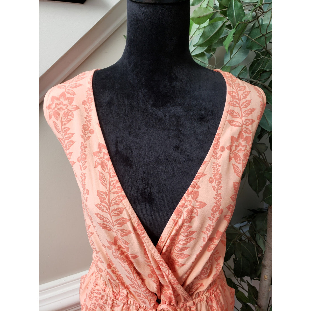 Time and Tru Knee Length Dress Women XL Orange Floral Surplice V Neck Drawstring
