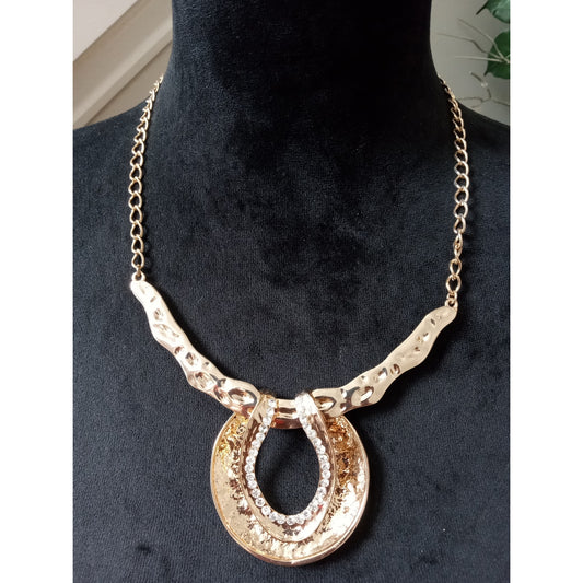 Hammered Gold Tone Statement Necklace Oval Drop Pendant Modern Collar Necklace