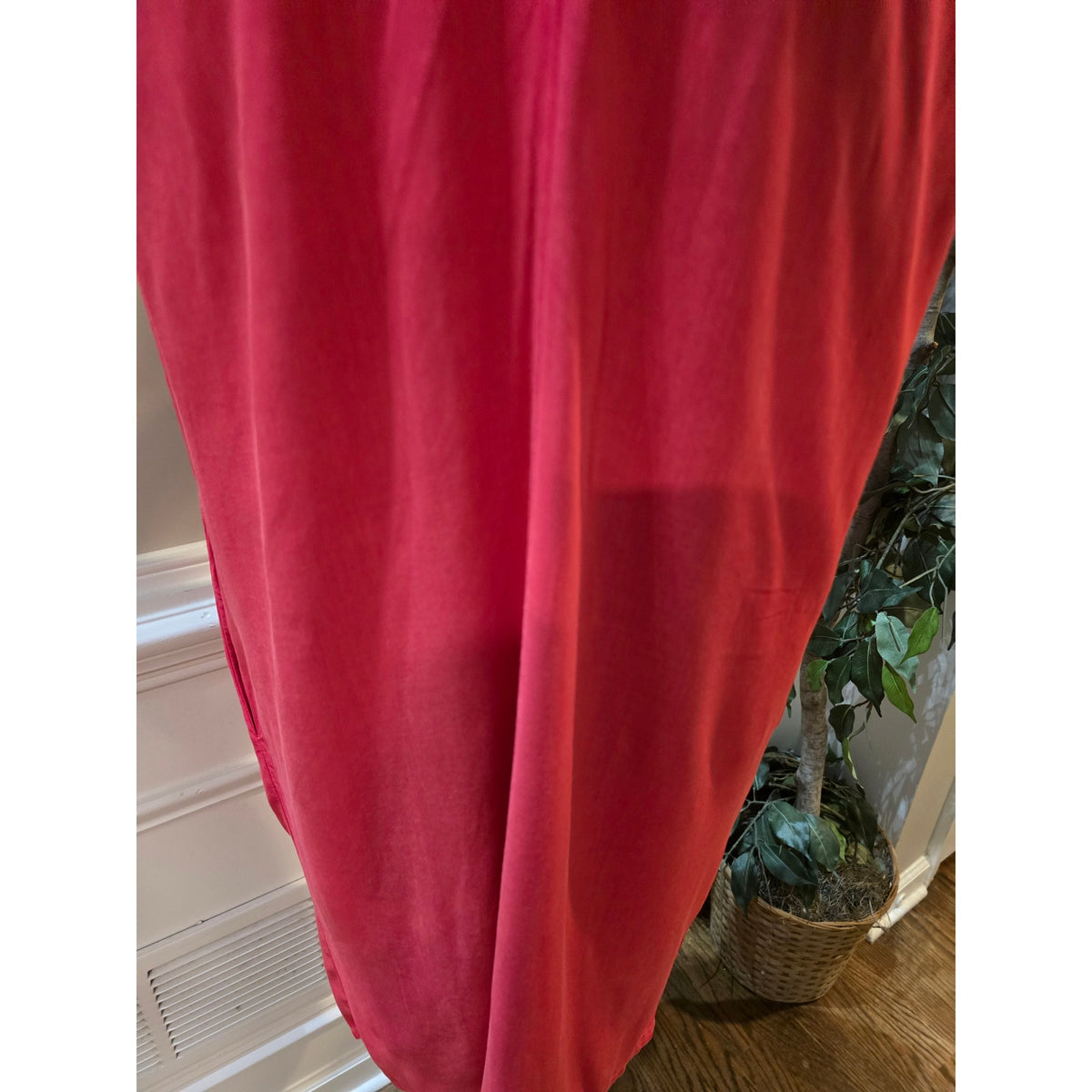 The Odell's Shift Dress Women's Small Coral Red Pleated Back V-Neck Pockets