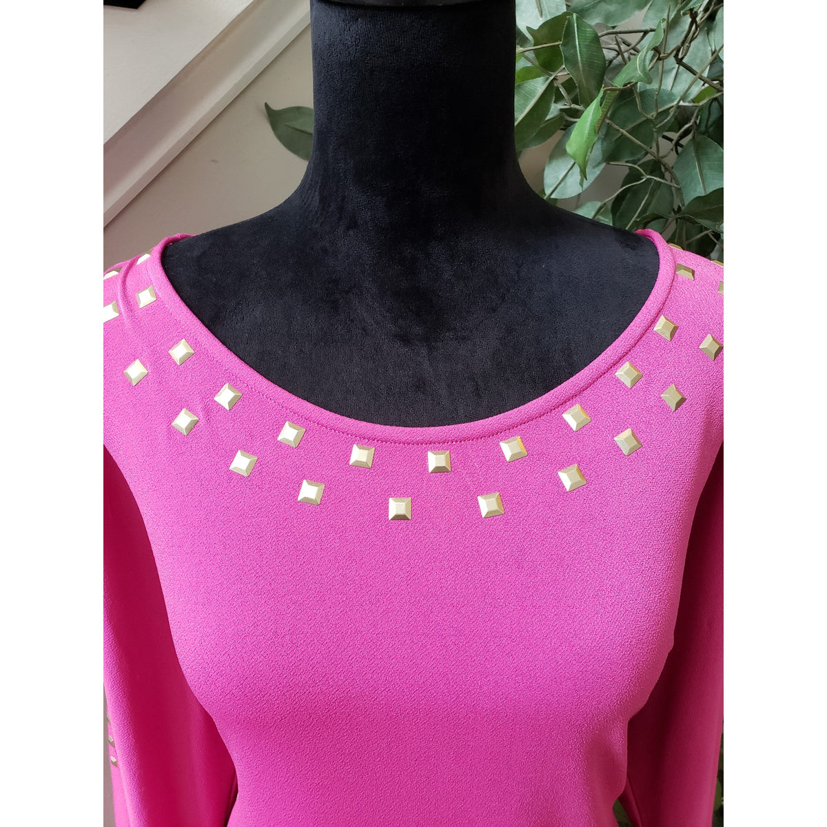 Jones New York Sheath Dress Women's Large Pink Studded Slit Sleeve Round Neck