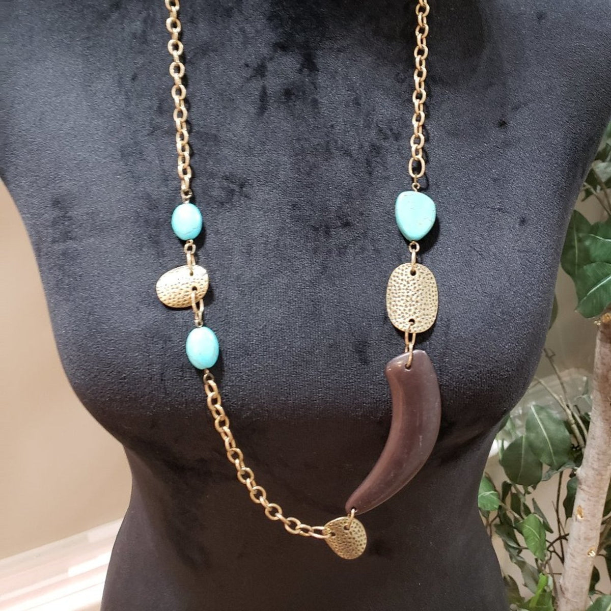 Womens Fashion Gold Chain Turquoise Stones Long Collar Necklace w/ Lobster Clasp