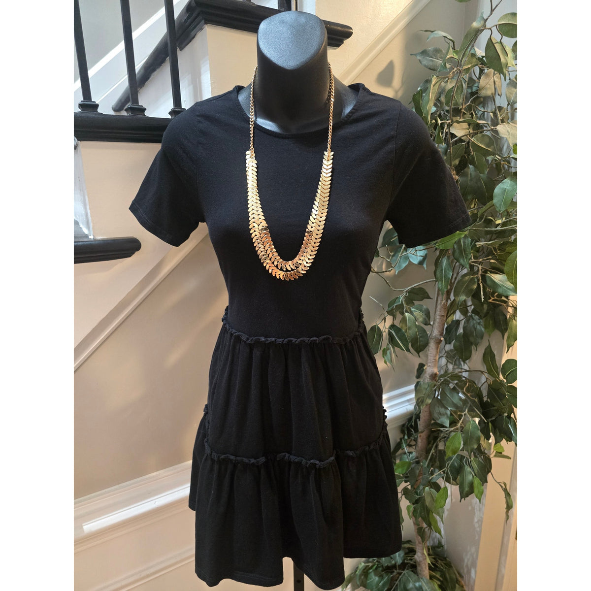 River Island Skirt Dress Women's Size 2 Black Ruffle Short Sleeves Crew Neck