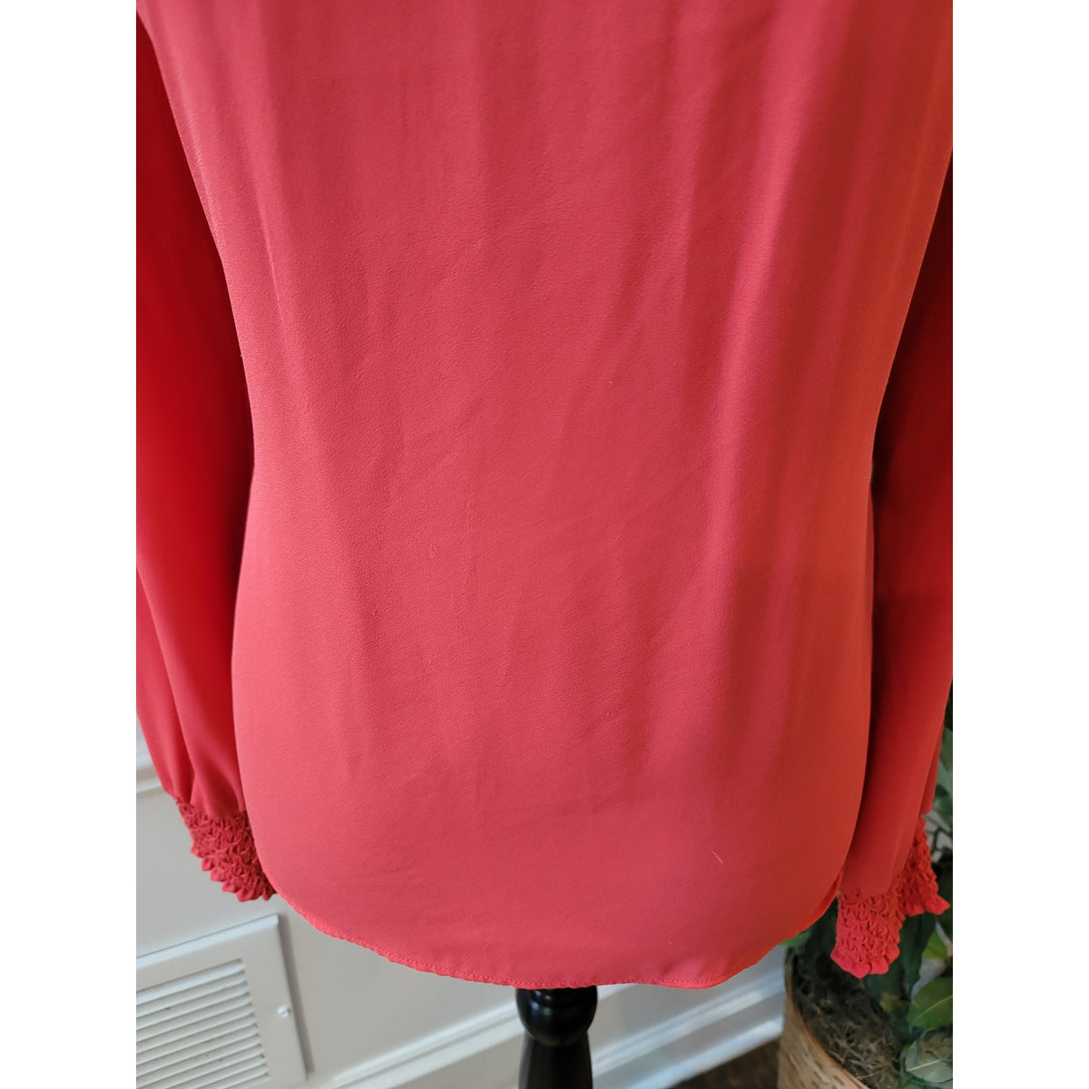 Loft Blouse S Red Ruched Boat Curved Hem Keyhole Back Bishop Sleeve Pullover