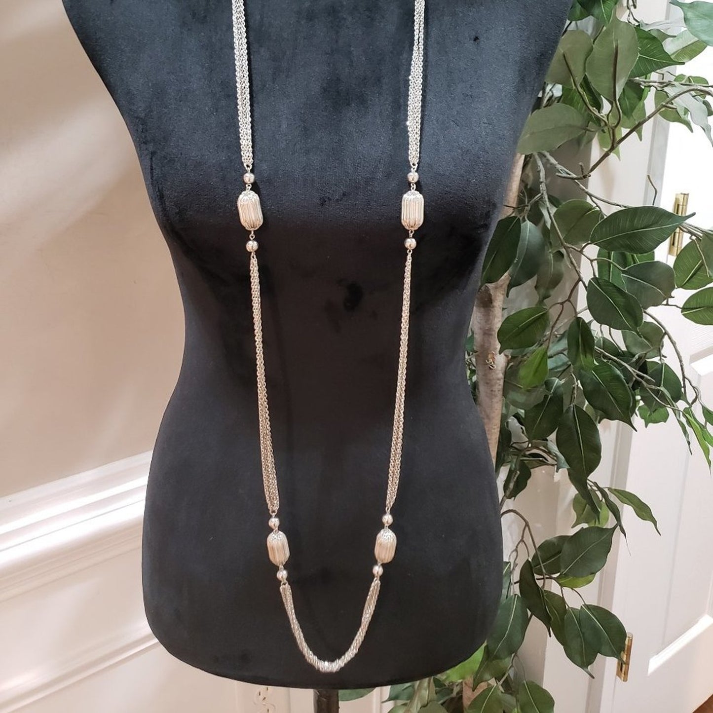 Womens Fashion Chunky Gold Tone Charm Long Chain Elegant Necklace