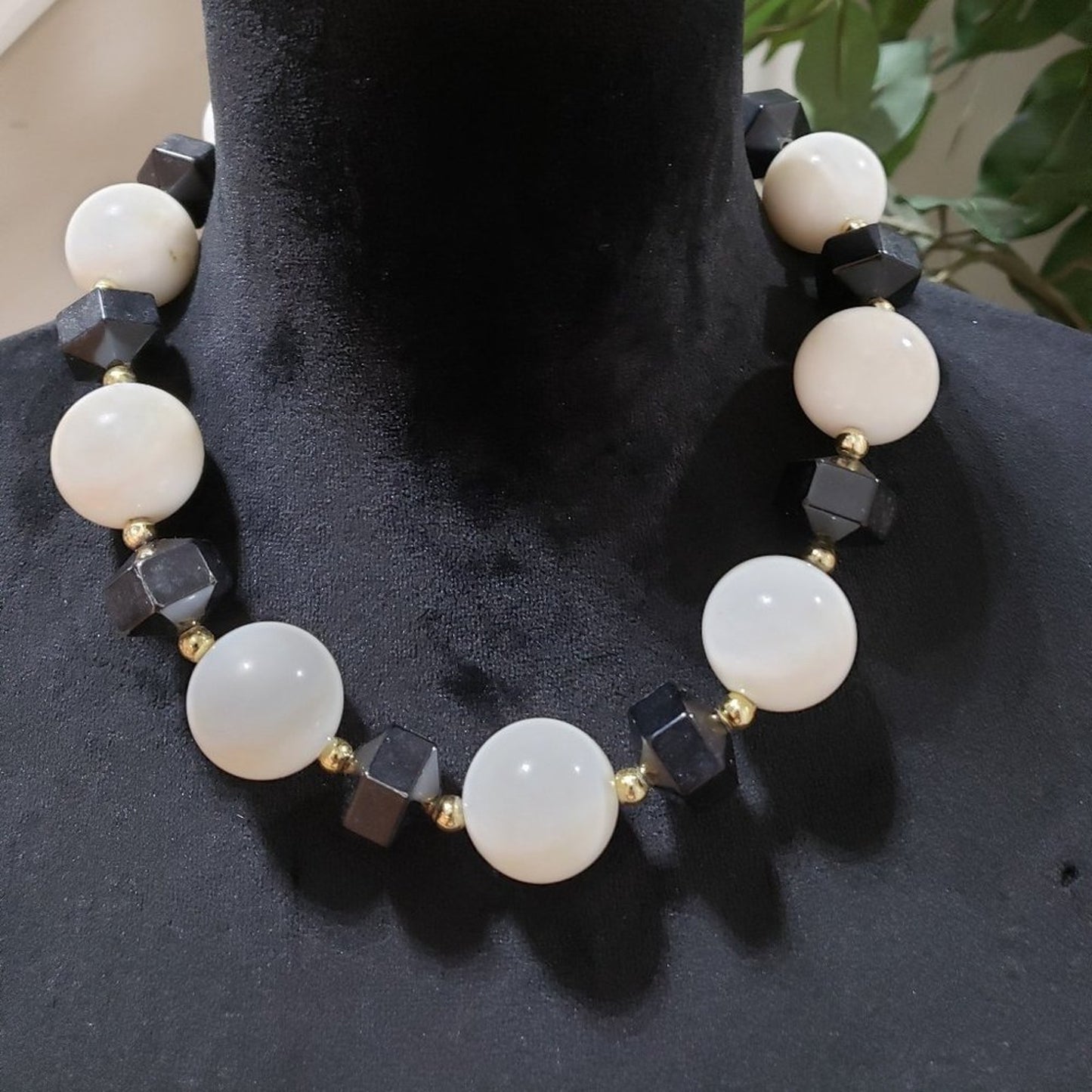 Womens Fashion Black Stone Freshwater Pearl Beaded Necklace with Lobster Clasp