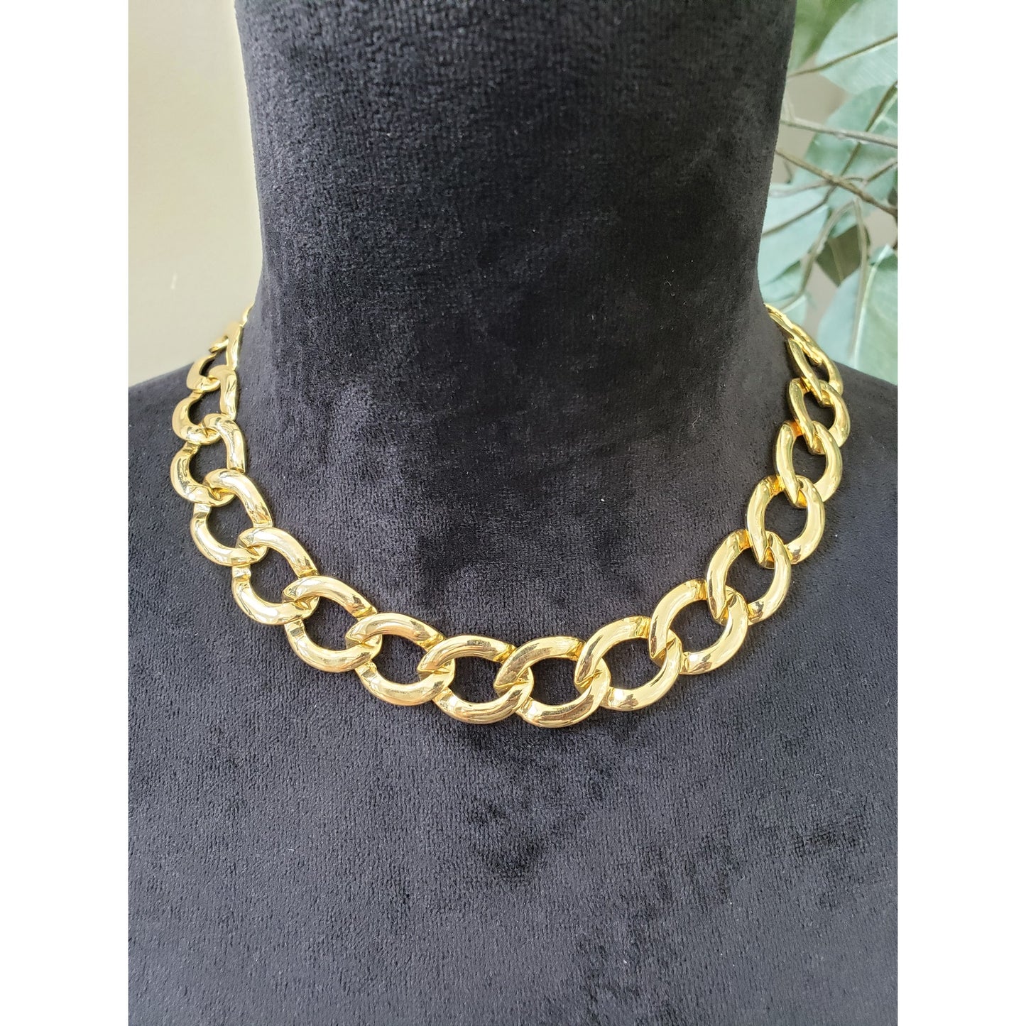 Womens Gold Tone Large Curb Link Chain Choker Necklace Jewelry with Box Clasp