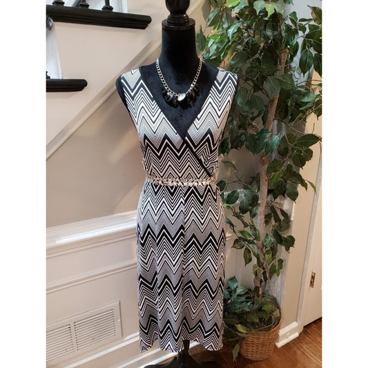 NY Collection Women Black White Chevron Beaded Smoked Waist Knee Length Dress 1X