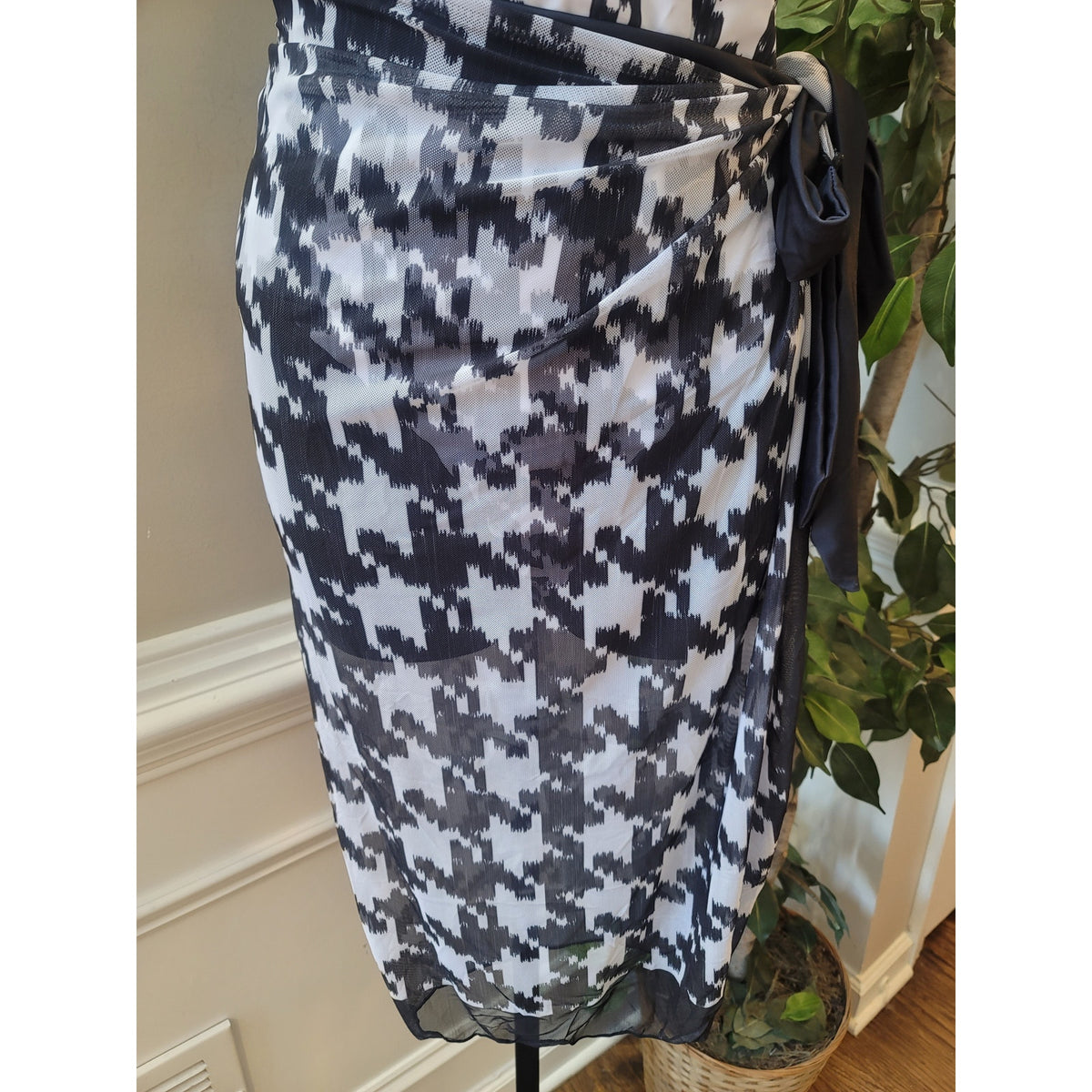 Swim Suit Set Women's Large Black/White Houndstooth Padded Bra Sarong Wrap