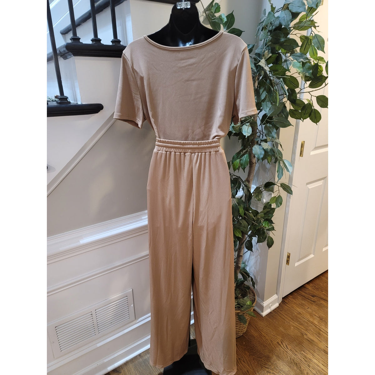 Yozy Bodysuit Set Women's Size 14 Tan Ribbed Short Sleeve Drawstring Scoop Neck
