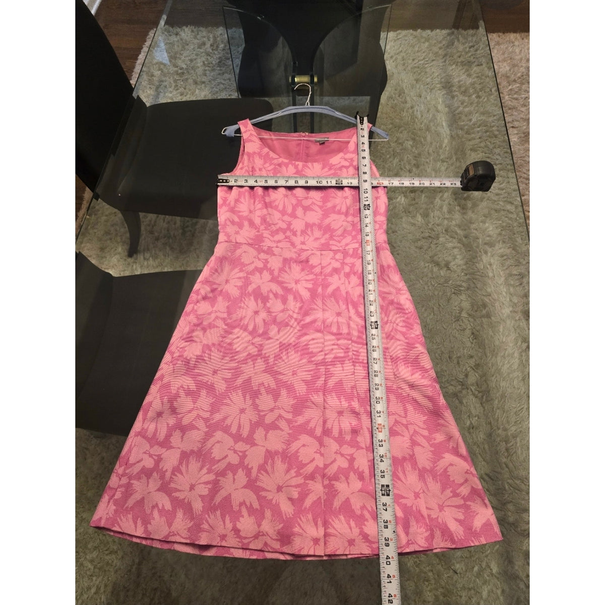 Ann Taylor Sheath Dress Womens SZ 8 Pink Floral Pleat Knee Scoop Neck Sleeveless