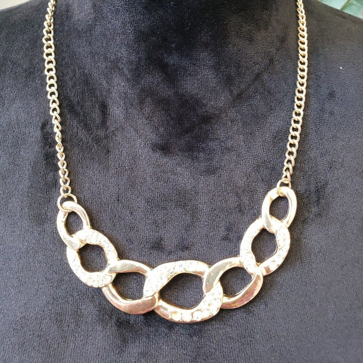 Womens Rhinestone Oval Link Curb Chain Bib Collar Necklace with Lobster Clasp