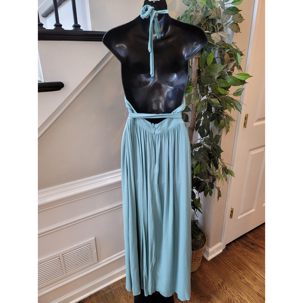 Forever 21 Maxi Dress Women's XS Light Green Halter Front Tie Cut-Out Casual