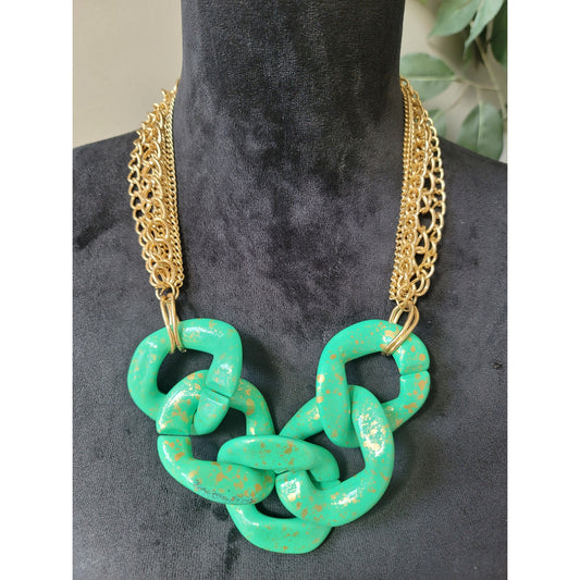 Women's Chunky Green Resin Chain Necklace With Gold Lobster Clasp Lock