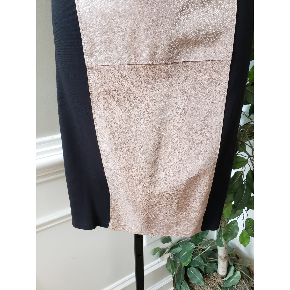 Graham & Spencer Sheath Dress Women's Medium Black & Peach Scoop Neck Racerback
