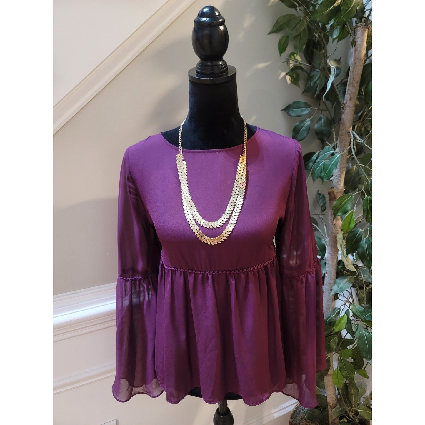 Stylus Top Women’s Size Medium Purple 100% Polyester Peplum Hem Bell Sleeves