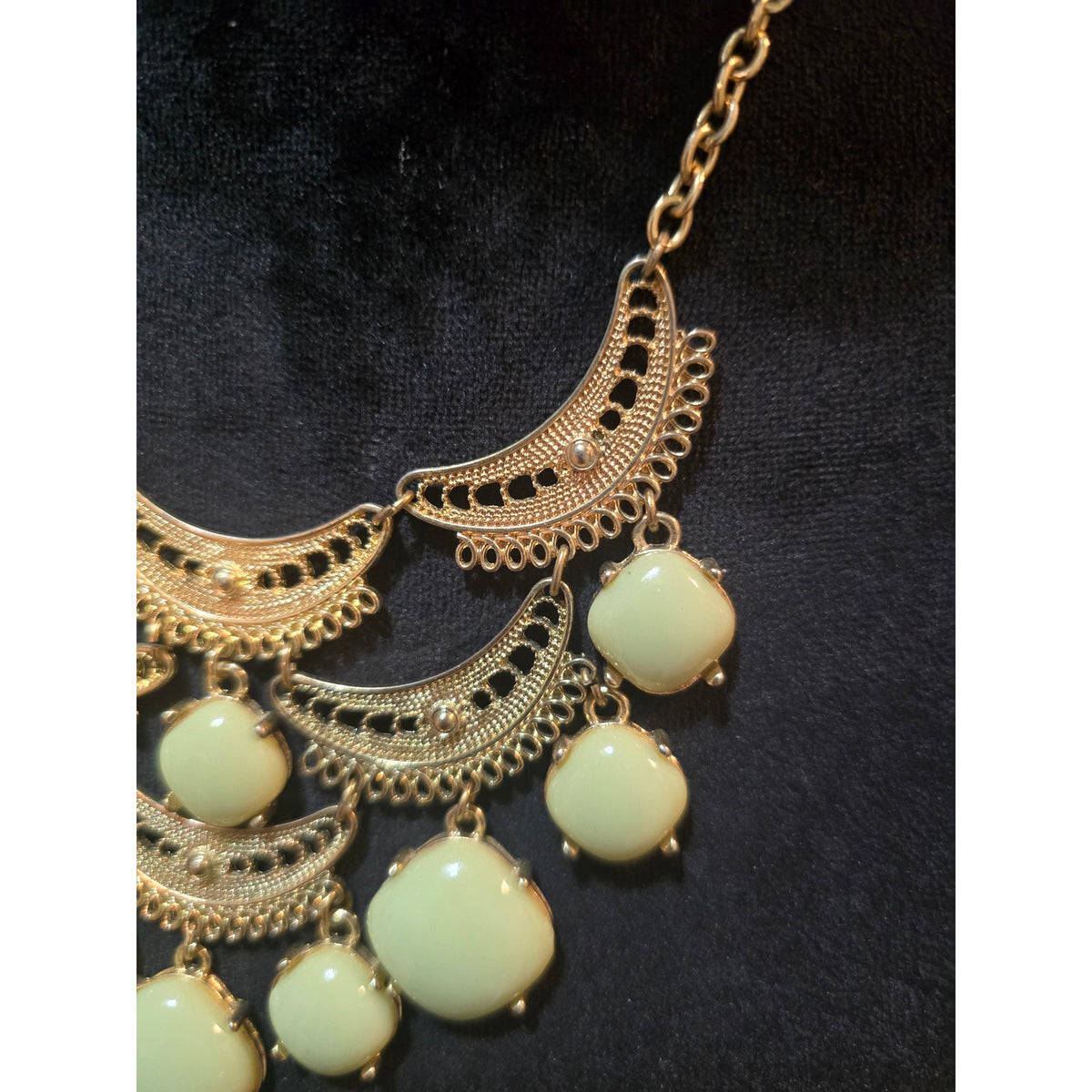 Women's Gold Tone Round Pendant Chain Necklace Adjustable Lobster Clasp Jewelry