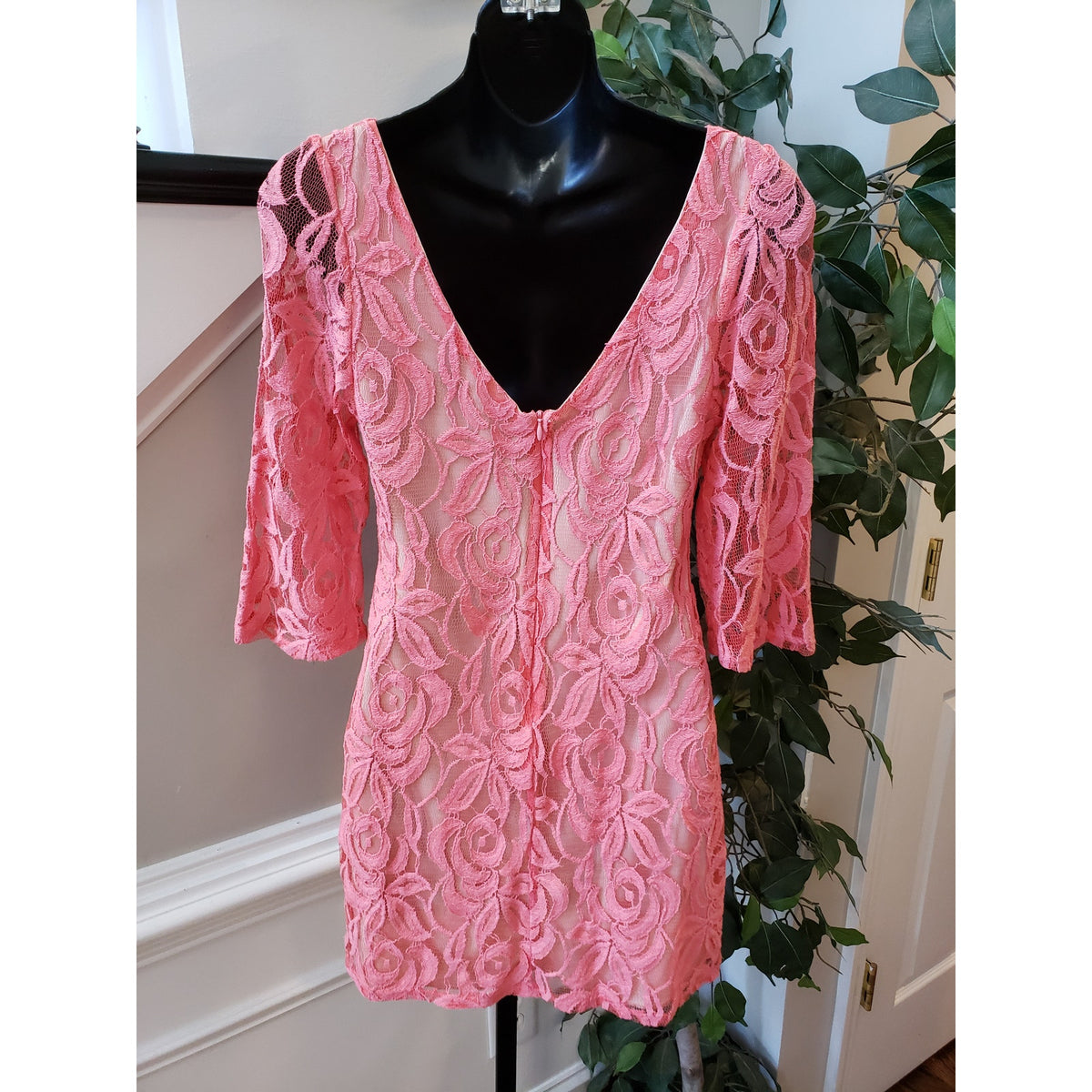 Emma Rose Shift Dress Women's Small Pink Floral Lined Lace Back Zip Round Neck