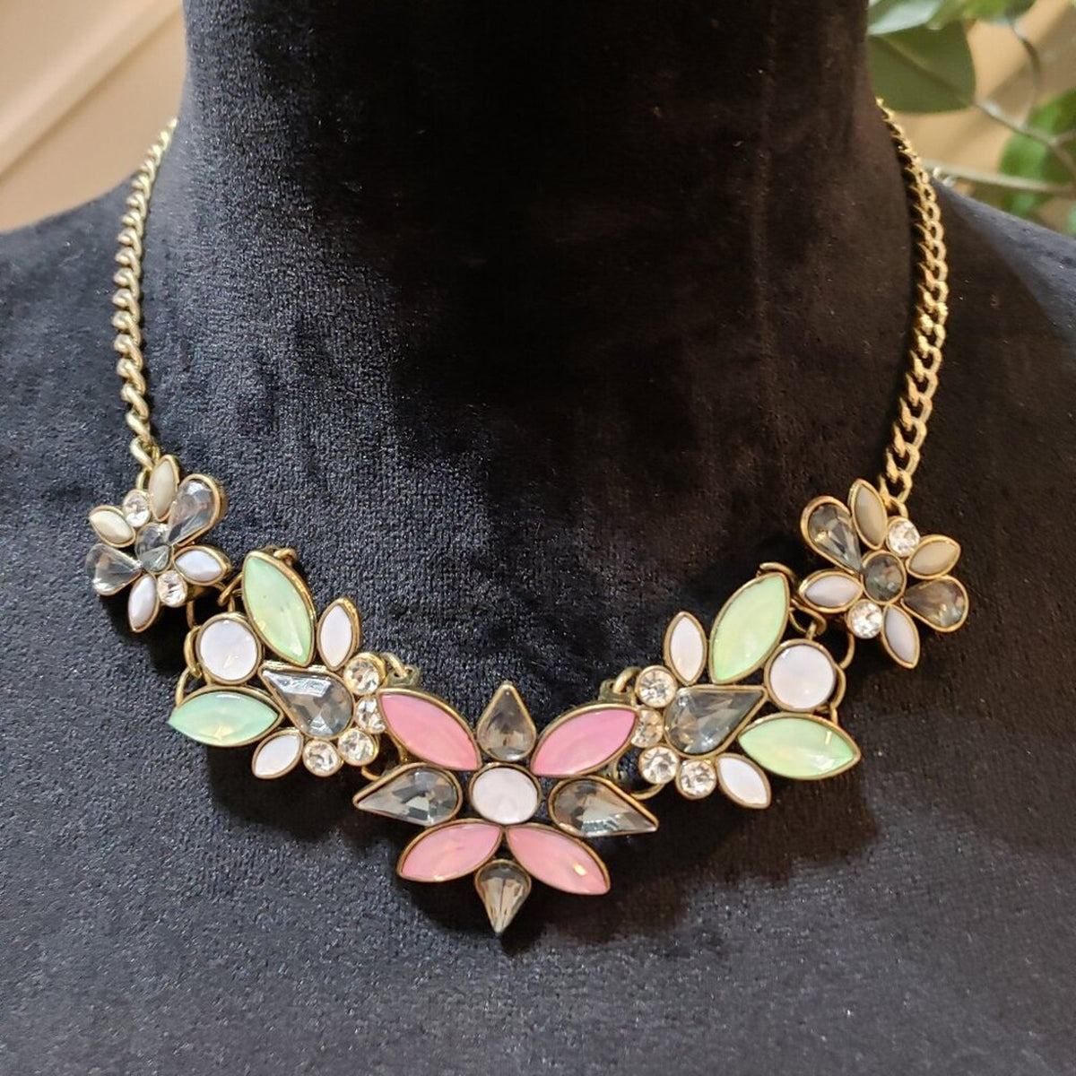 Trendy Womens Crystal Flower Necklace Bib Choker Chunky Statement Chain Jewelry