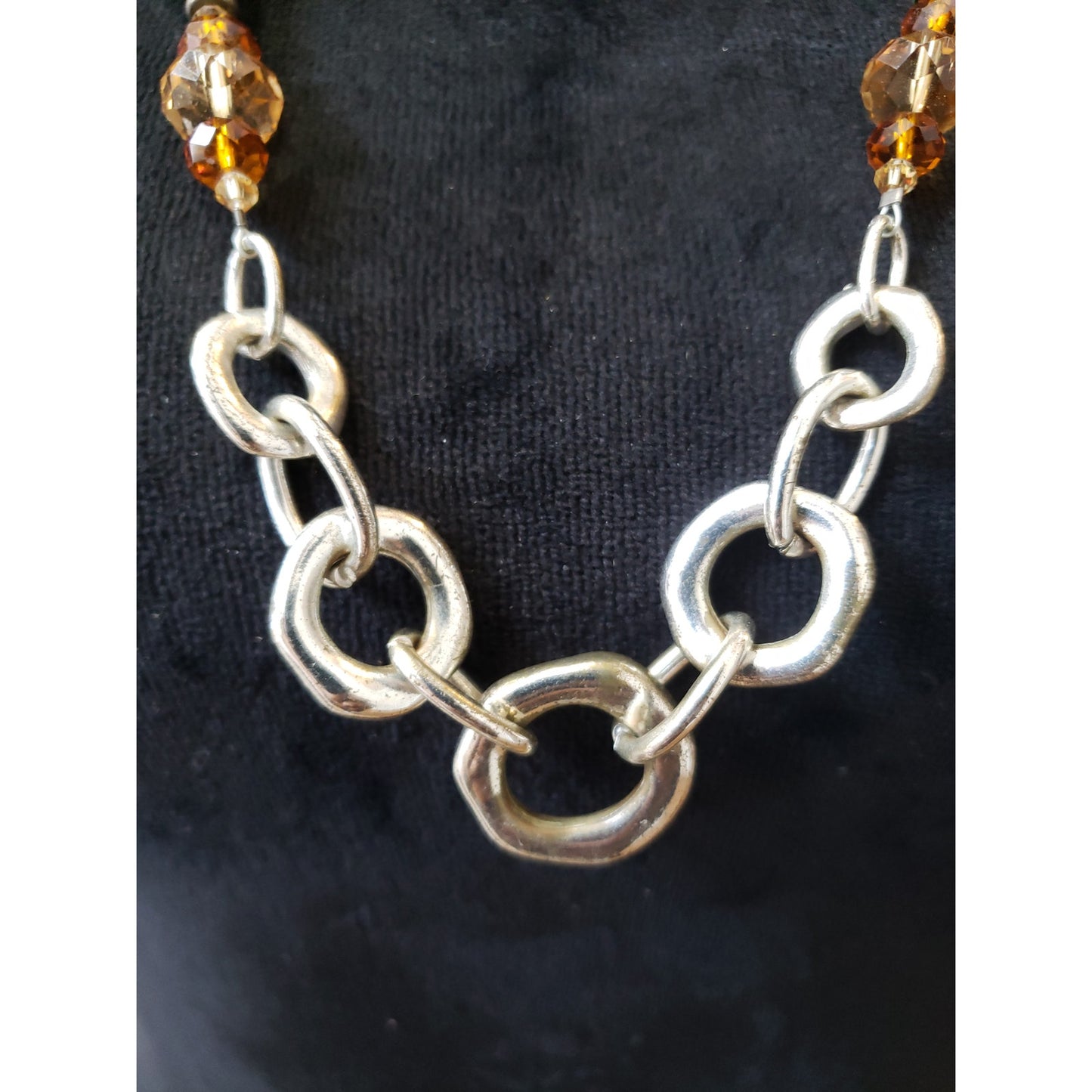 Women Vintage Amber Beaded Necklace with Large Link Chain and Toggle Clasp