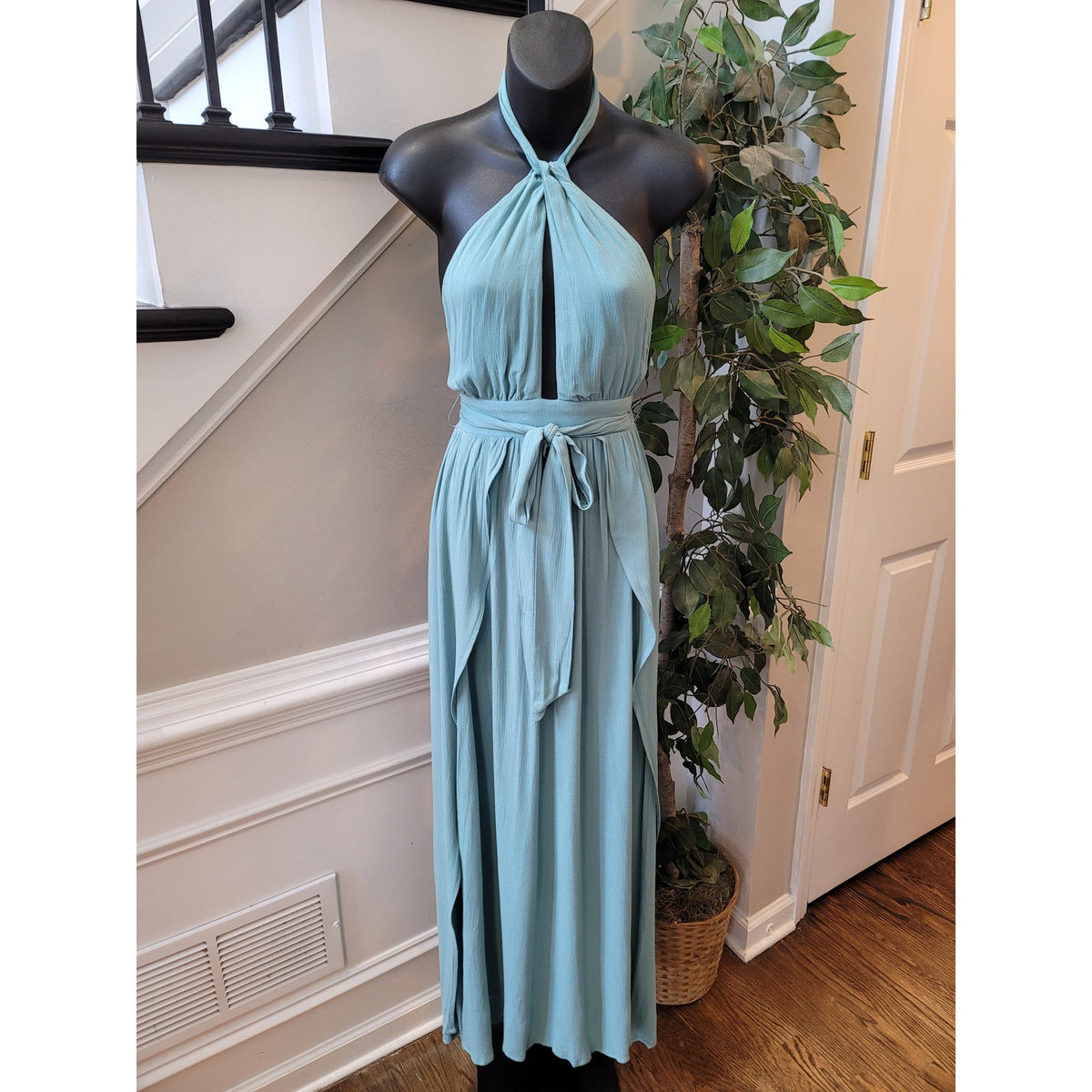 Forever 21 Maxi Dress Women's XS Light Green Halter Front Tie Cut-Out Casual
