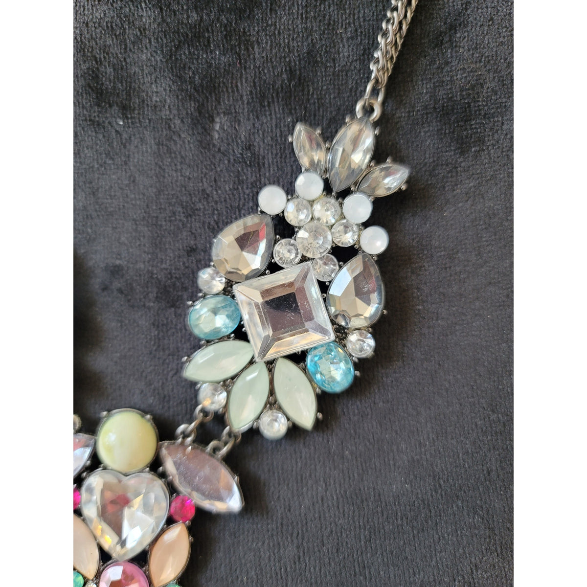 Women's Statement Crystal Rhinestone Bib Necklace With Lobster Clasp Jewelry