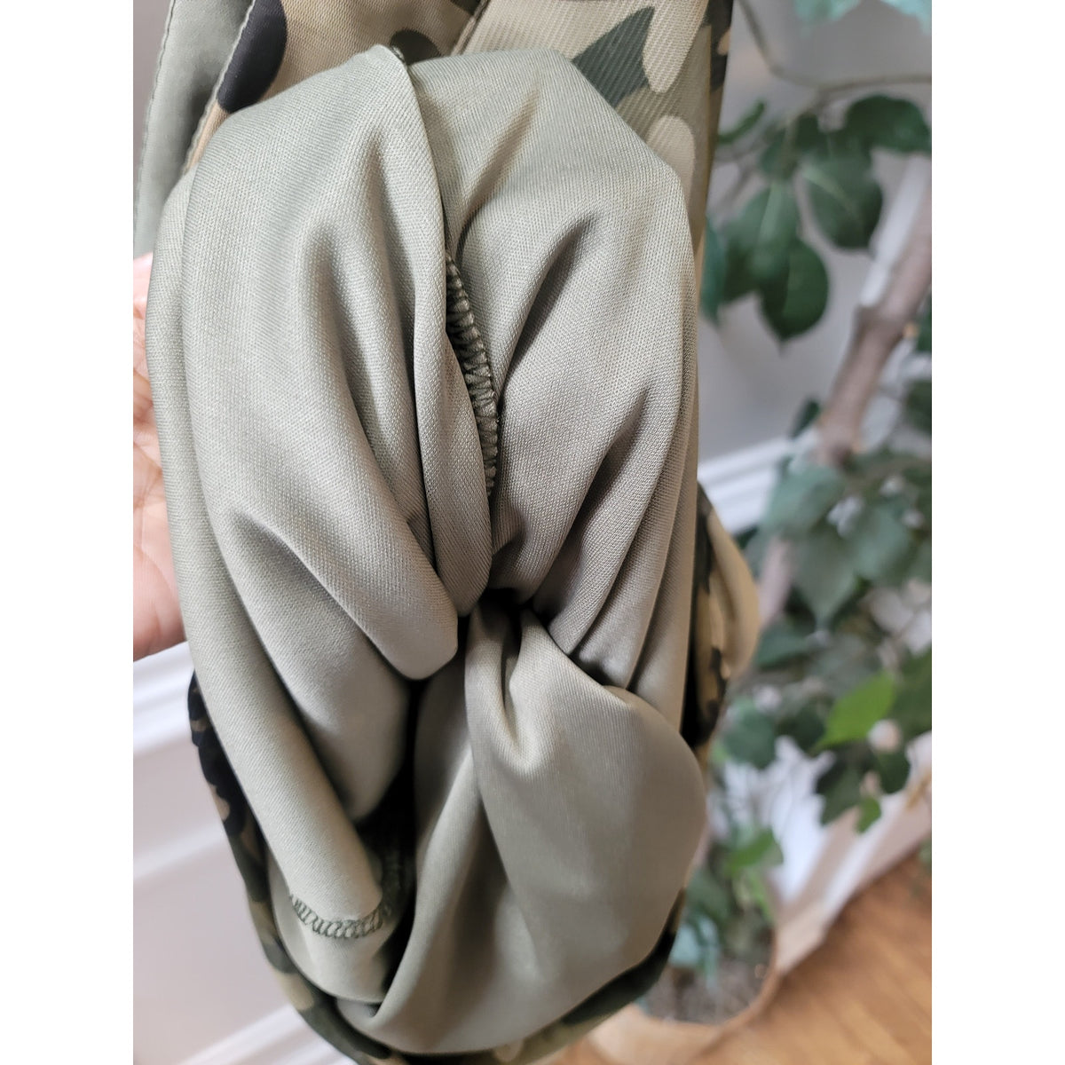 Ashley Stewart Pencil Skirt Women's SZ 10/12 Olive Nigh Camouflage Ruched Lined