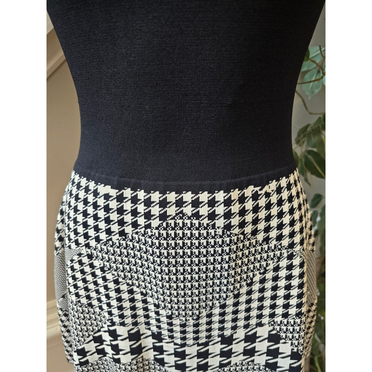 Parker Danny Dress Women's Small Black/White Houndstooth Round Neck Back Zipper