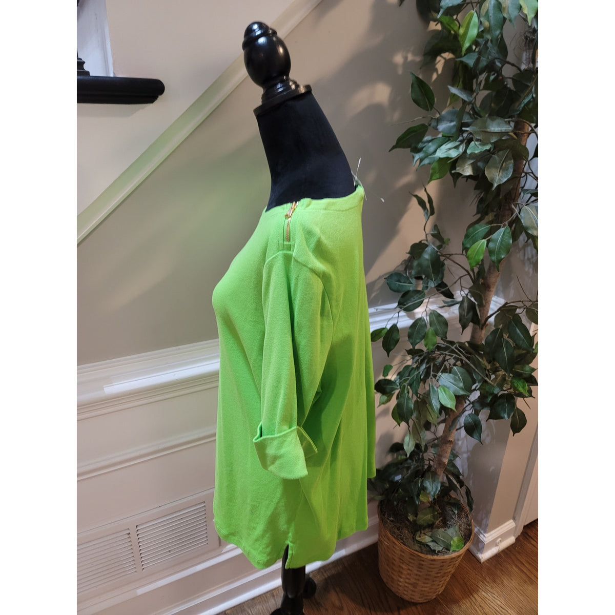 Lauren Ralph Lauren Blouse Top Womens SZ 1X Lime Green Shoulder Zipper Boat Neck