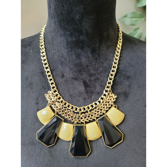 Women's Statement Geometric Pendant Necklace With Lobster Clasp In Black And Gold