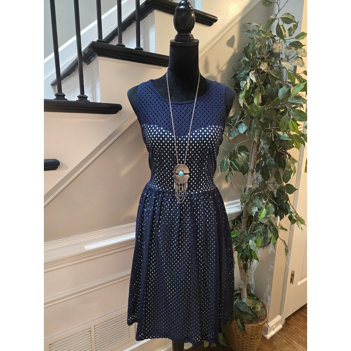 Maurices A-Line Dress Womens SZ 13/14 Blue Back Keyhole Pleated Lined Round Neck